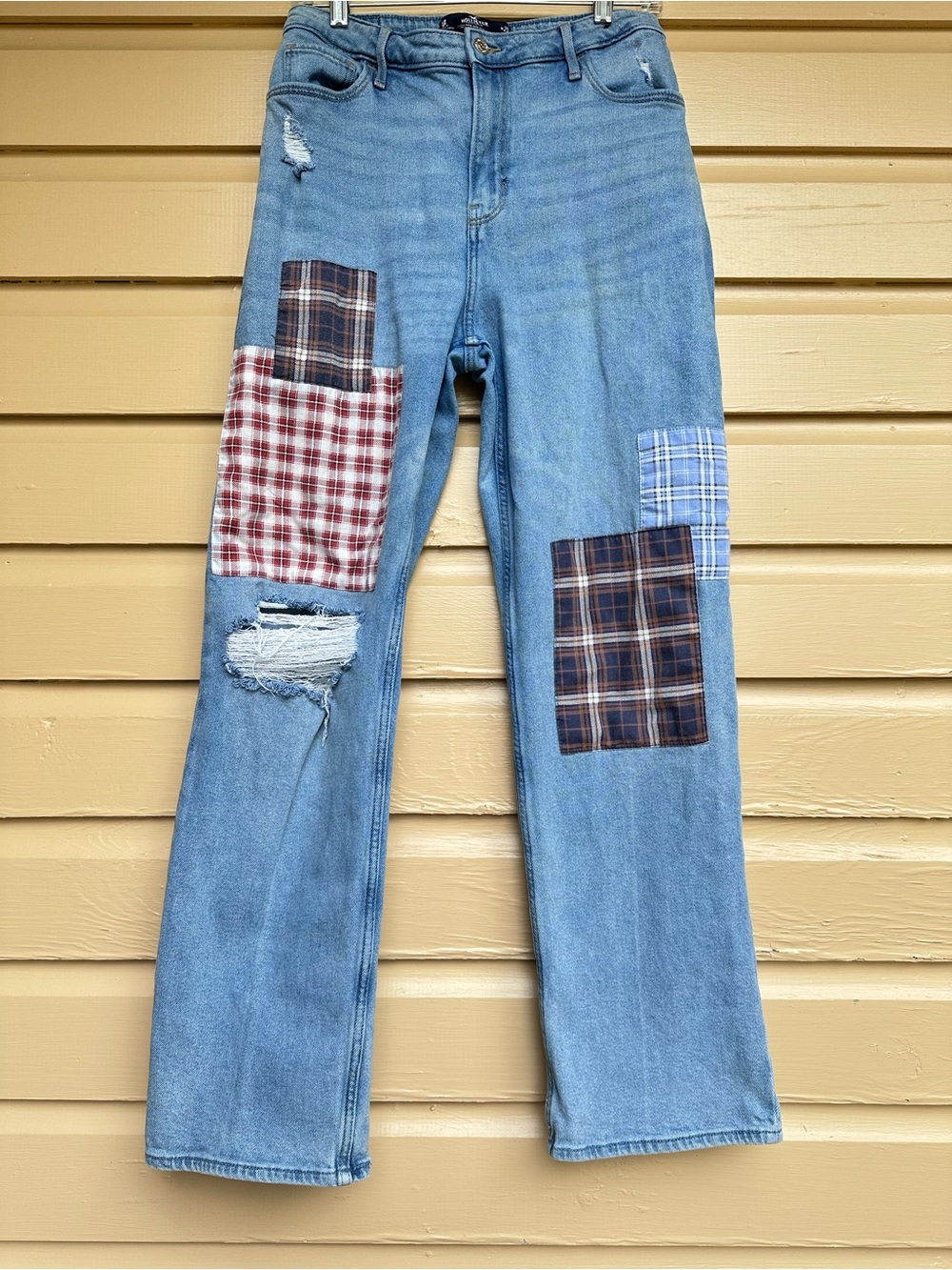 Hollister Ultra High-Rise Dad Jean Size 9 29 Patchwork Wide Leg